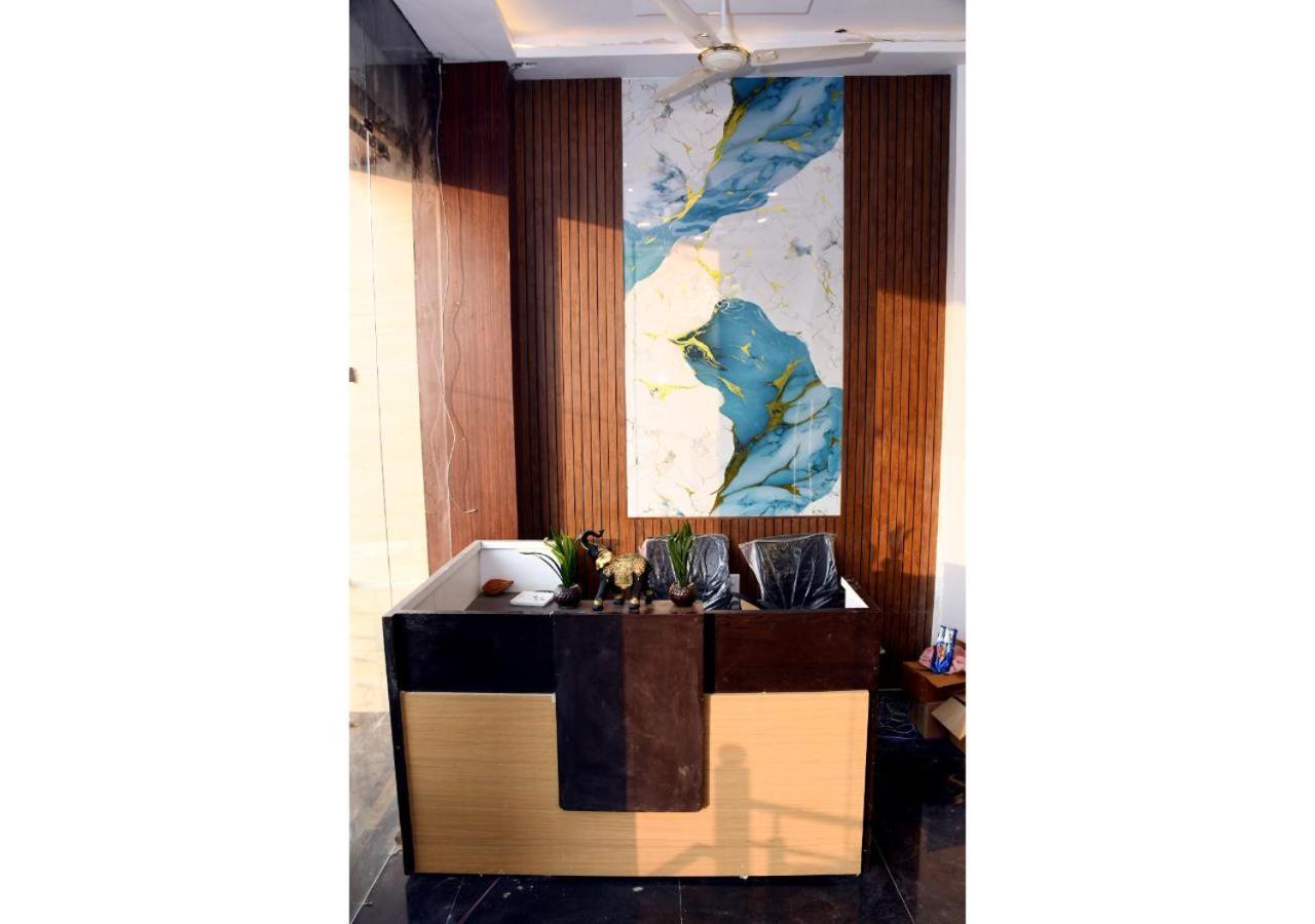 Tirupati Balaji Inn Bageshwar Dham Basari Экстерьер фото