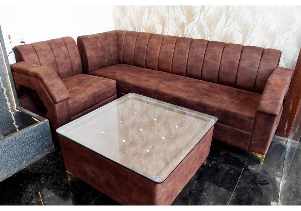 Tirupati Balaji Inn Bageshwar Dham Basari Экстерьер фото
