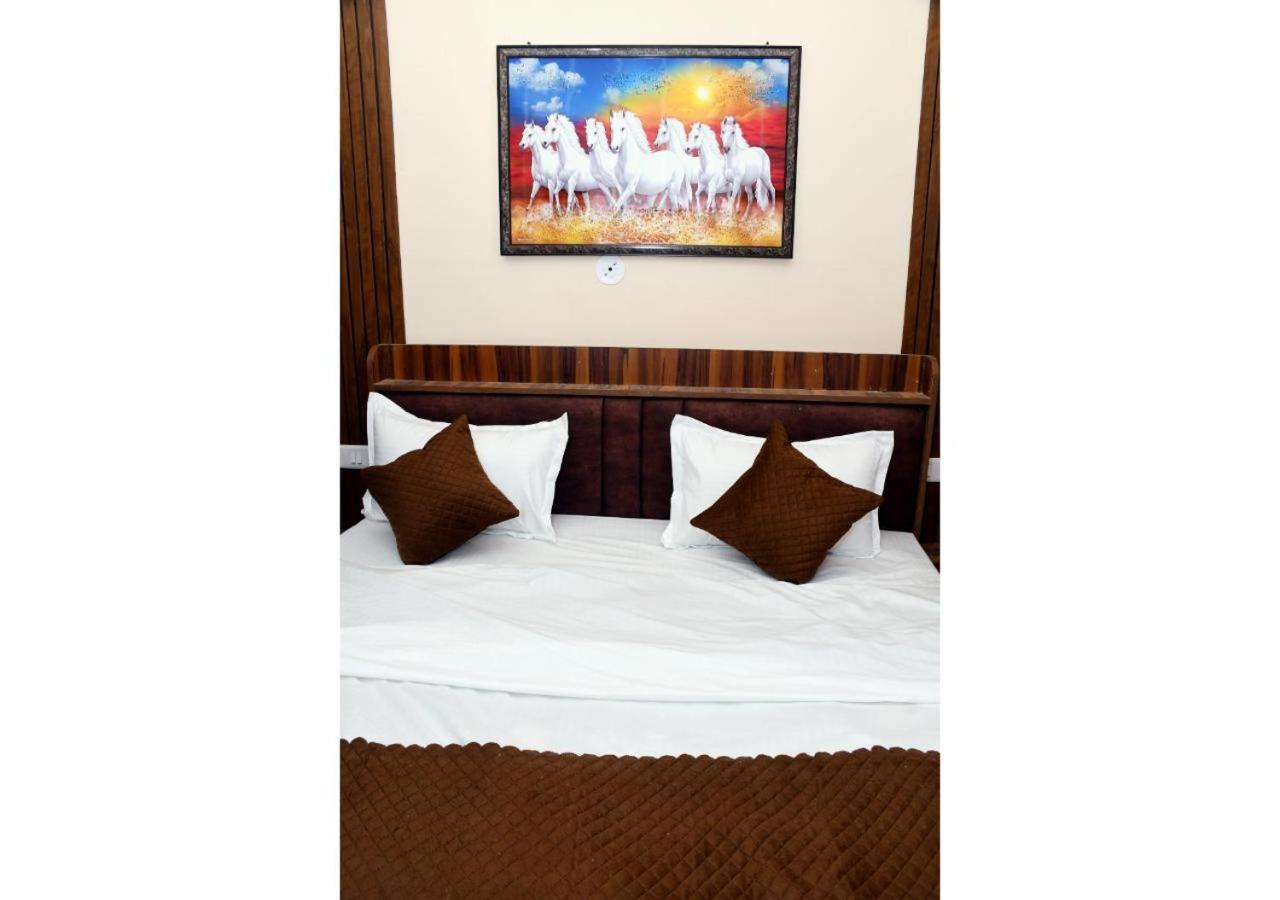 Tirupati Balaji Inn Bageshwar Dham Basari Экстерьер фото