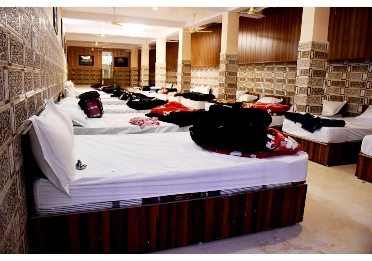 Tirupati Balaji Inn Bageshwar Dham Basari Экстерьер фото