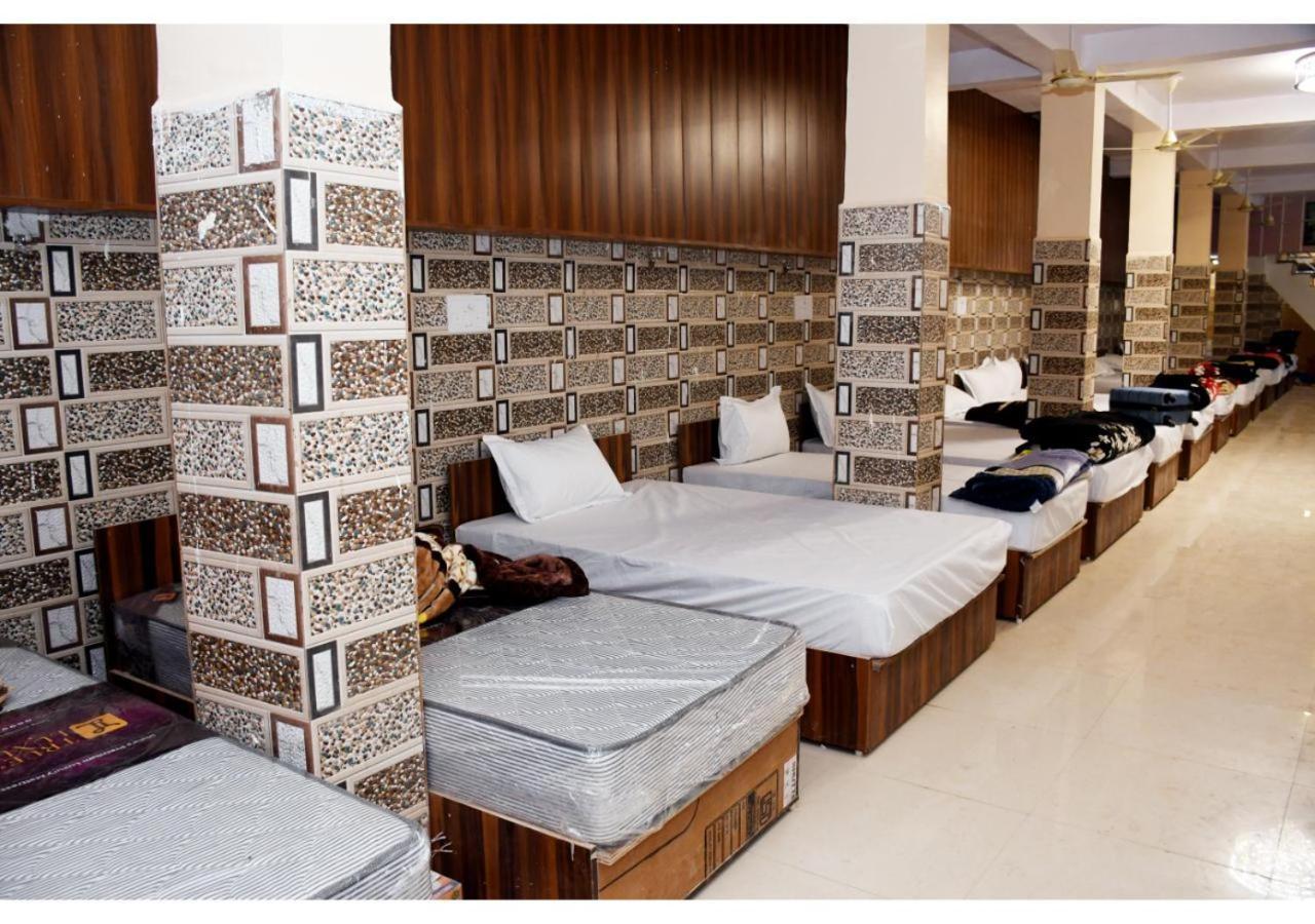 Tirupati Balaji Inn Bageshwar Dham Basari Экстерьер фото