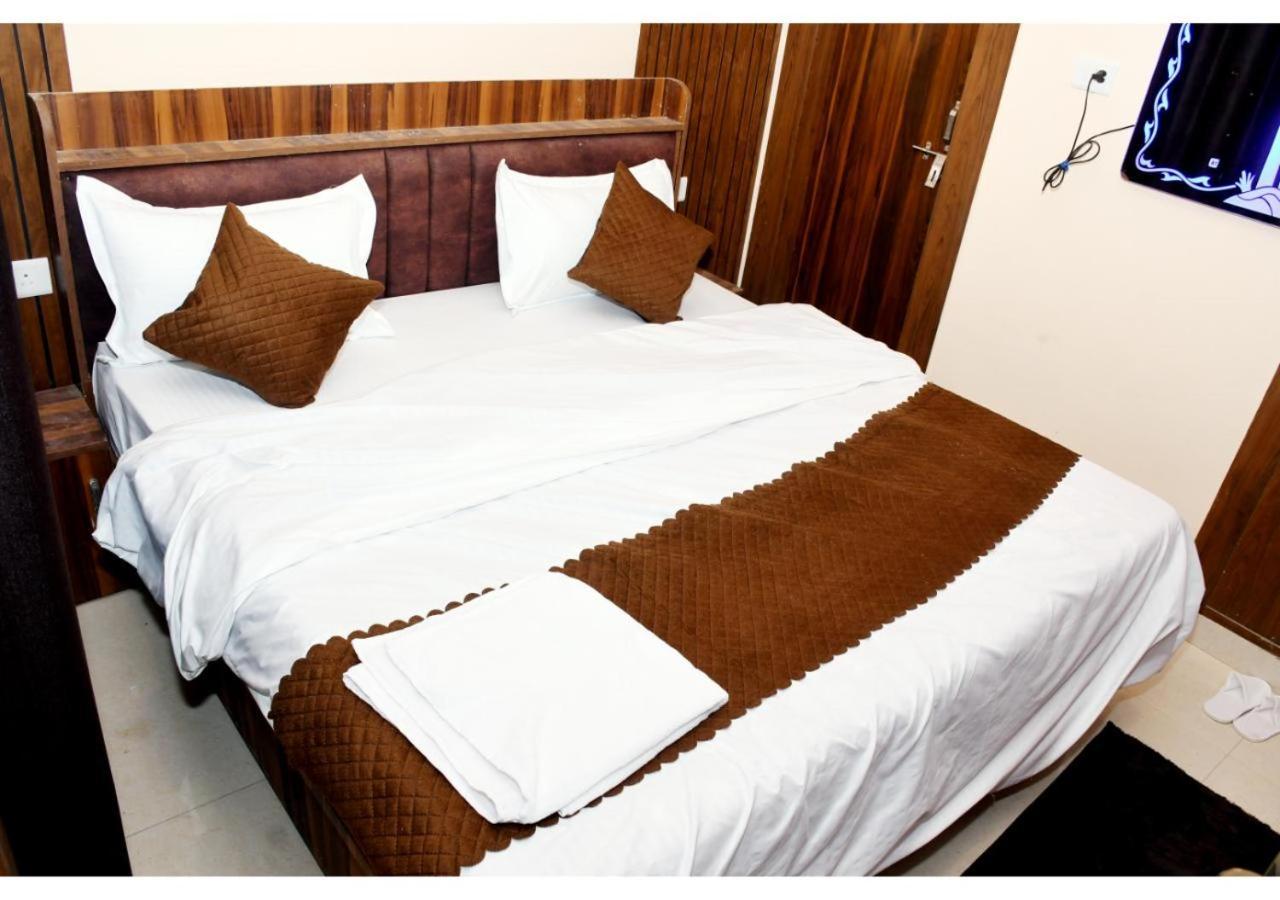 Tirupati Balaji Inn Bageshwar Dham Basari Экстерьер фото
