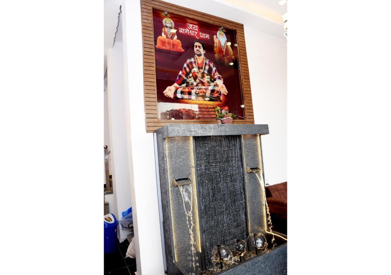 Tirupati Balaji Inn Bageshwar Dham Basari Экстерьер фото